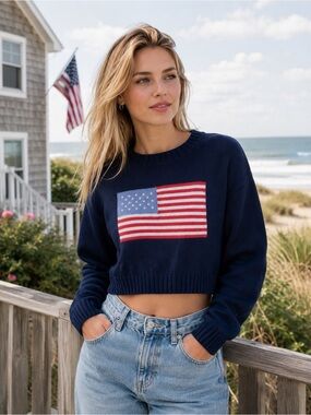 NWT Women’s Moon & Madison American Flag Oversized Cropped Navy Knit Sweater XL